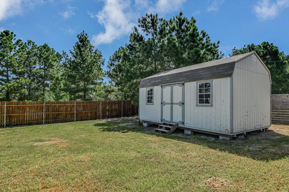 218 Cardinal Loop Paige, TX 78659