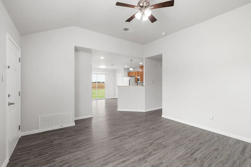 407 E Pietzsch Street Bartlett, TX 76511
