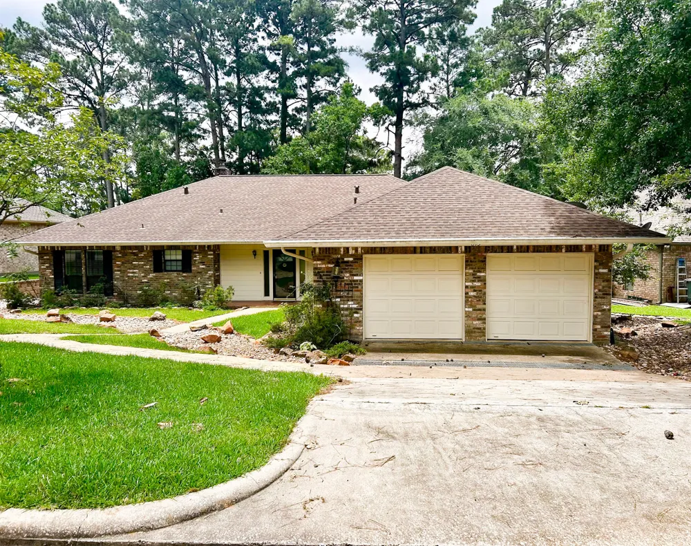 813 River Oaks Drive Huntsville, TX 77340