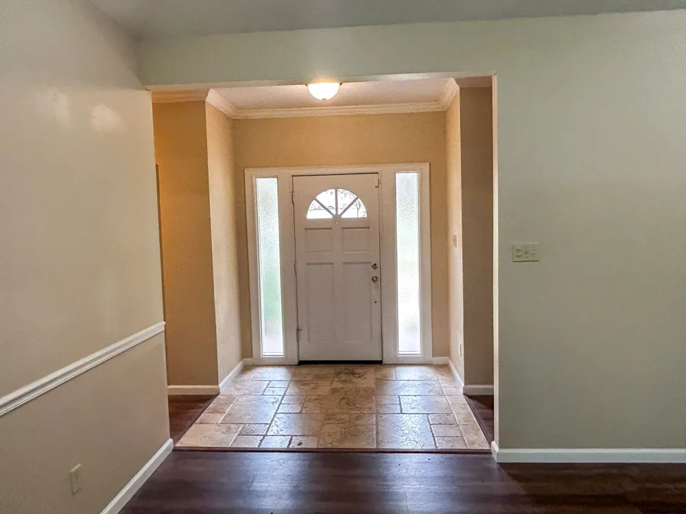 813 River Oaks Drive Huntsville, TX 77340