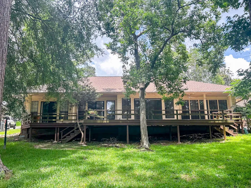 813 River Oaks Drive Huntsville, TX 77340