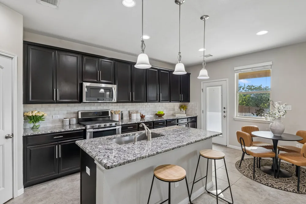 900 Myrna Bend Leander, TX 78641