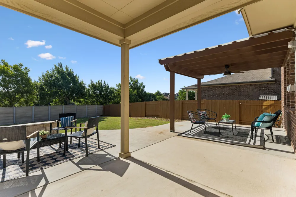 900 Myrna Bend Leander, TX 78641