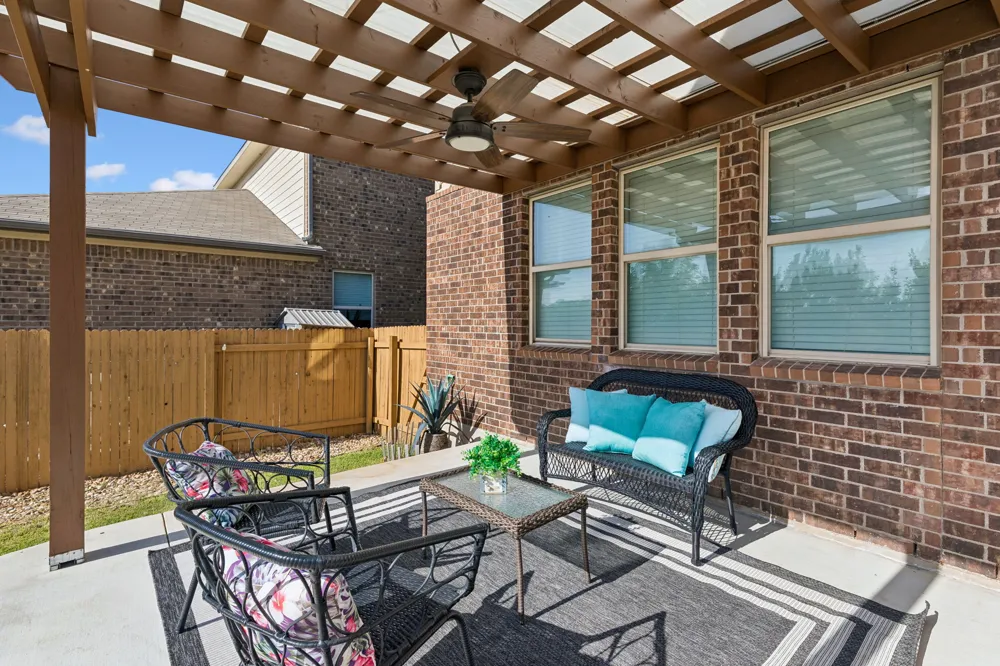 900 Myrna Bend Leander, TX 78641