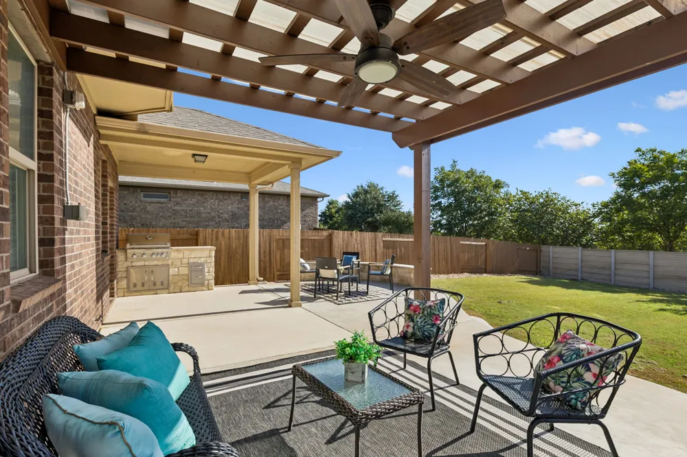 900 Myrna Bend Leander, TX 78641