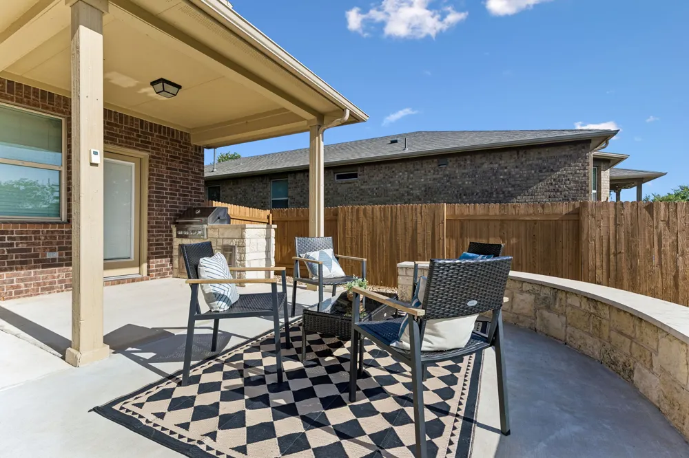 900 Myrna Bend Leander, TX 78641