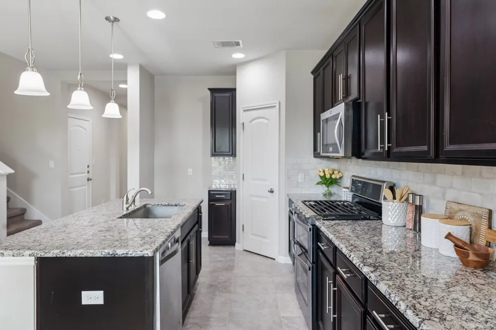 900 Myrna Bend Leander, TX 78641