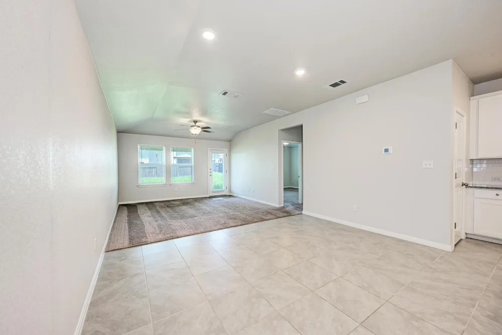 524 Longmount Cove Liberty Hill, TX 78642