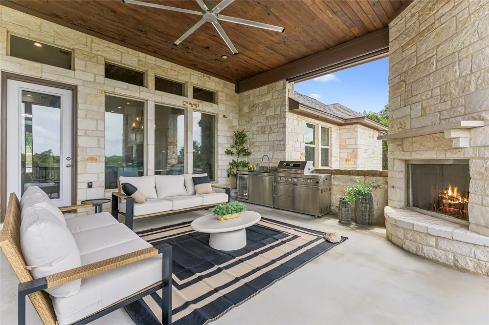 169 Longwood Drive New Braunfels, TX 78132