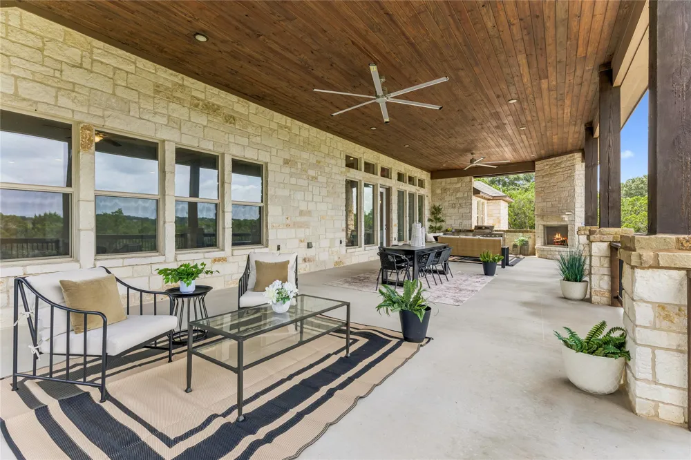 169 Longwood Drive New Braunfels, TX 78132