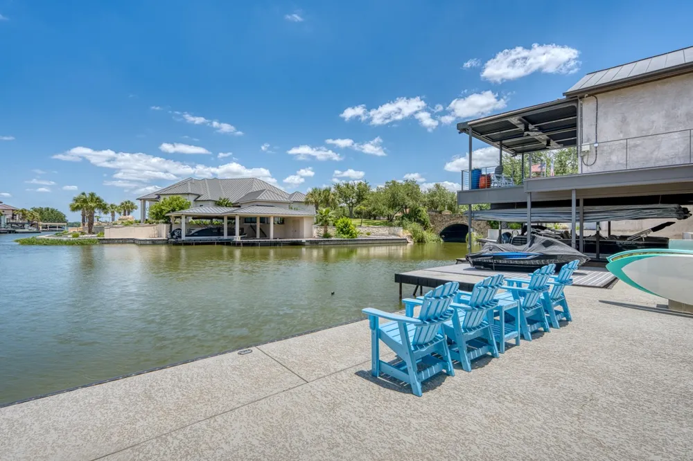 116 Wennmohs Place Horseshoe Bay, TX 78657