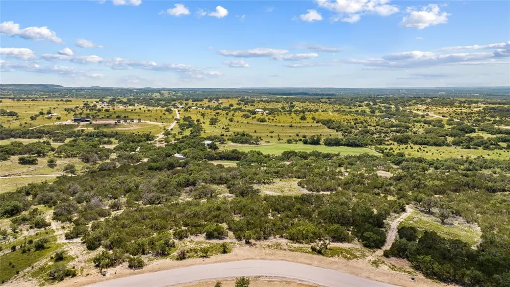 9 Stanton Road Johnson City, TX 78636