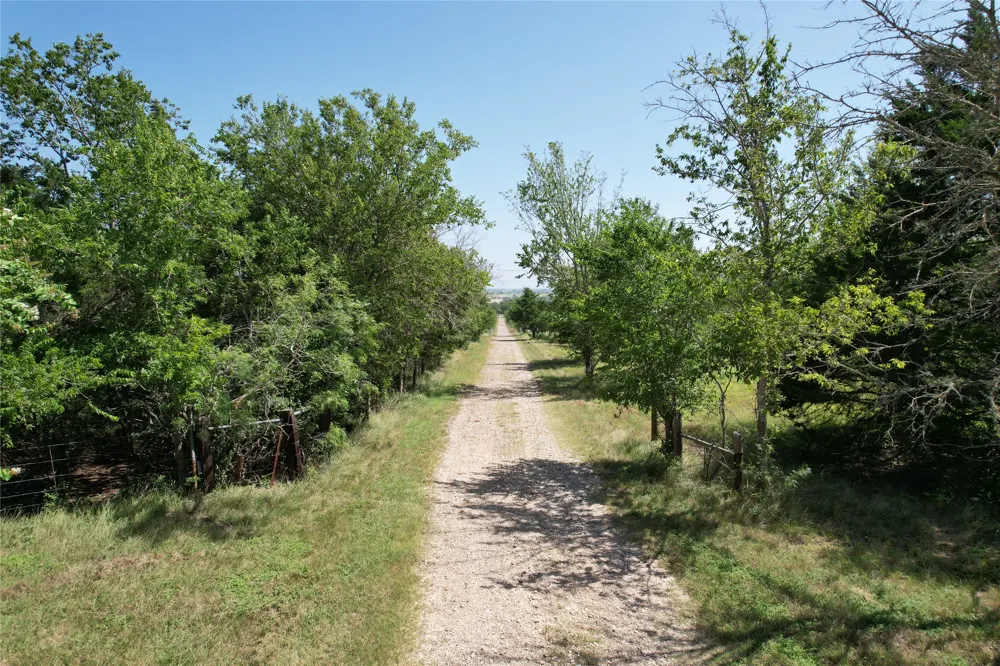 14650 Graef Road Creedmoor, TX 78610