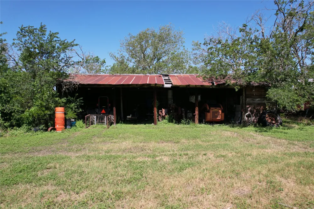 14650 Graef Road Creedmoor, TX 78610