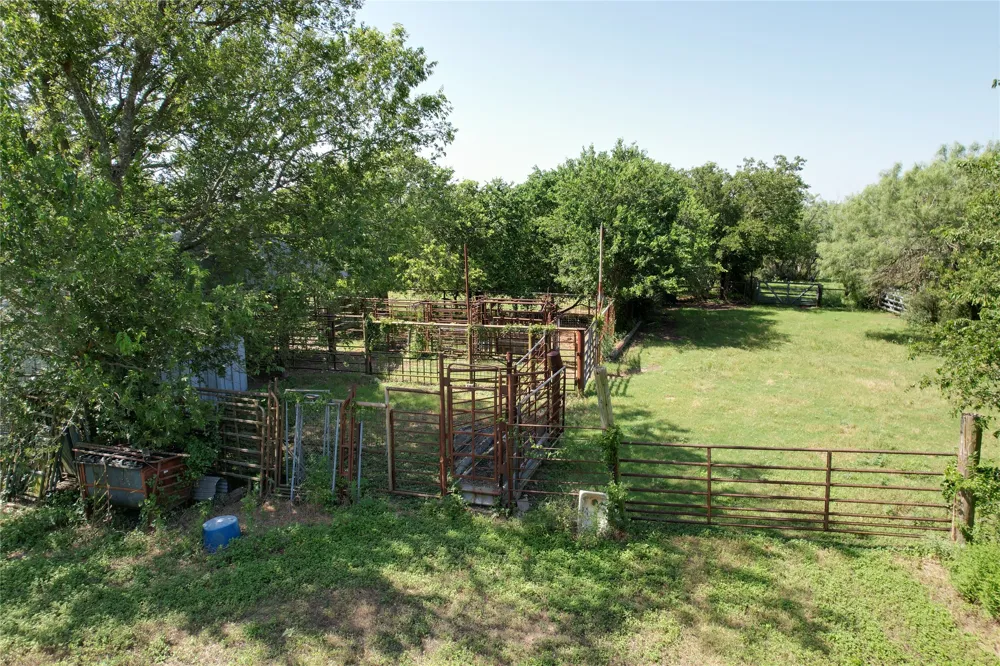 14650 Graef Road Creedmoor, TX 78610