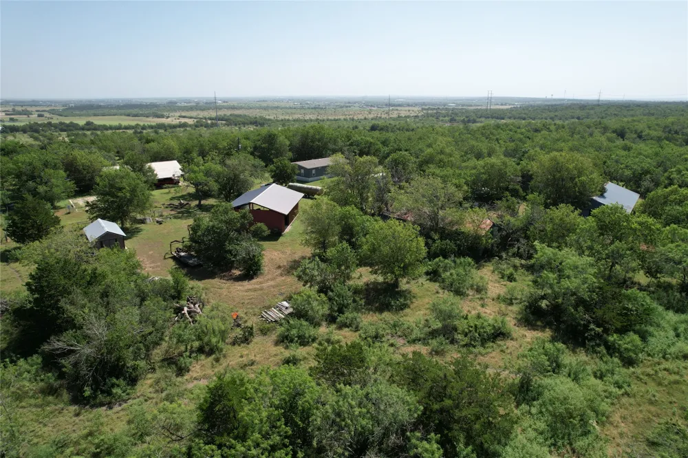 14650 Graef Road Creedmoor, TX 78610