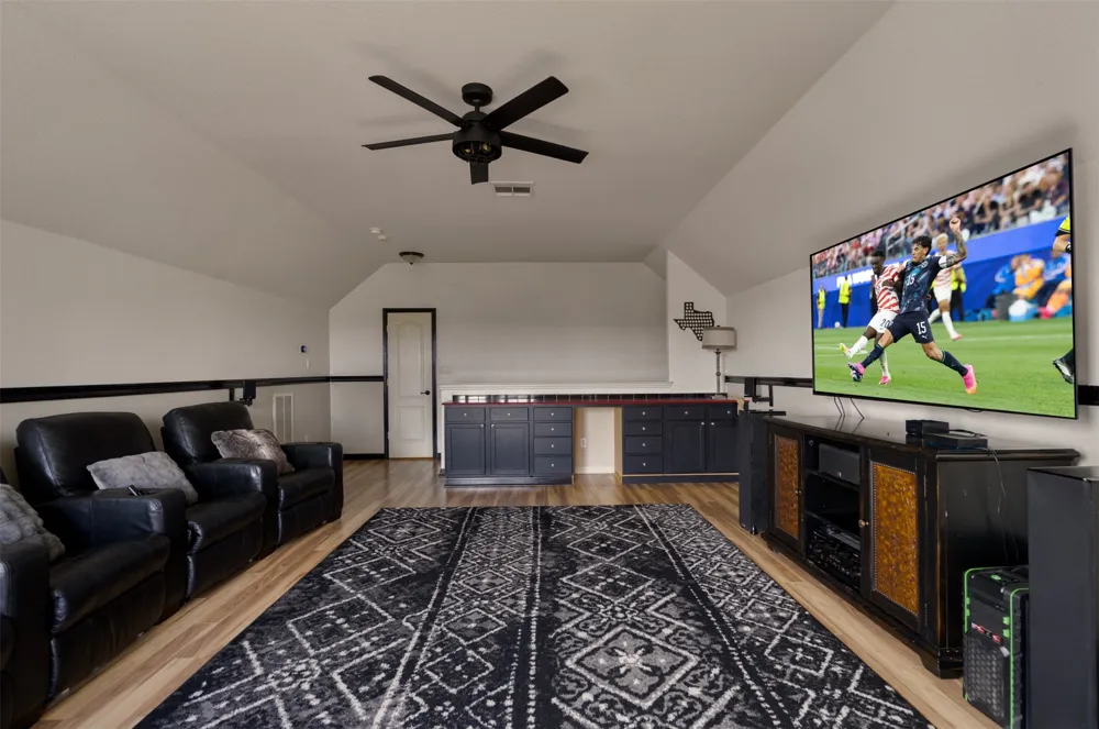 113 Courtland Circle Austin, TX 78737
