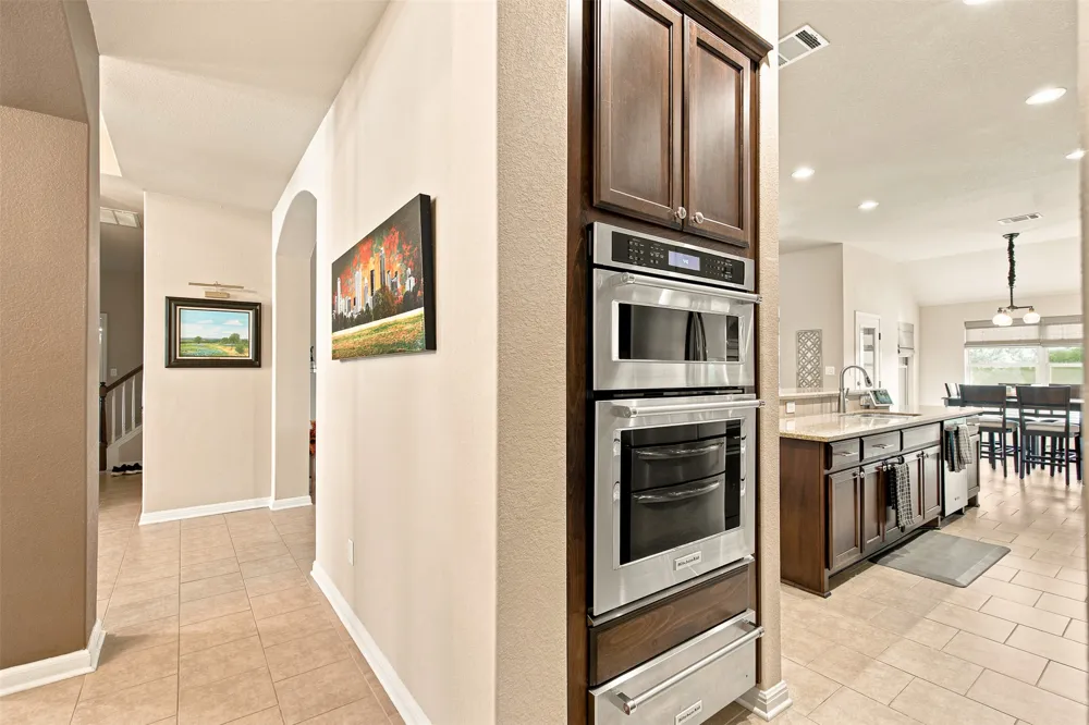 113 Courtland Circle Austin, TX 78737