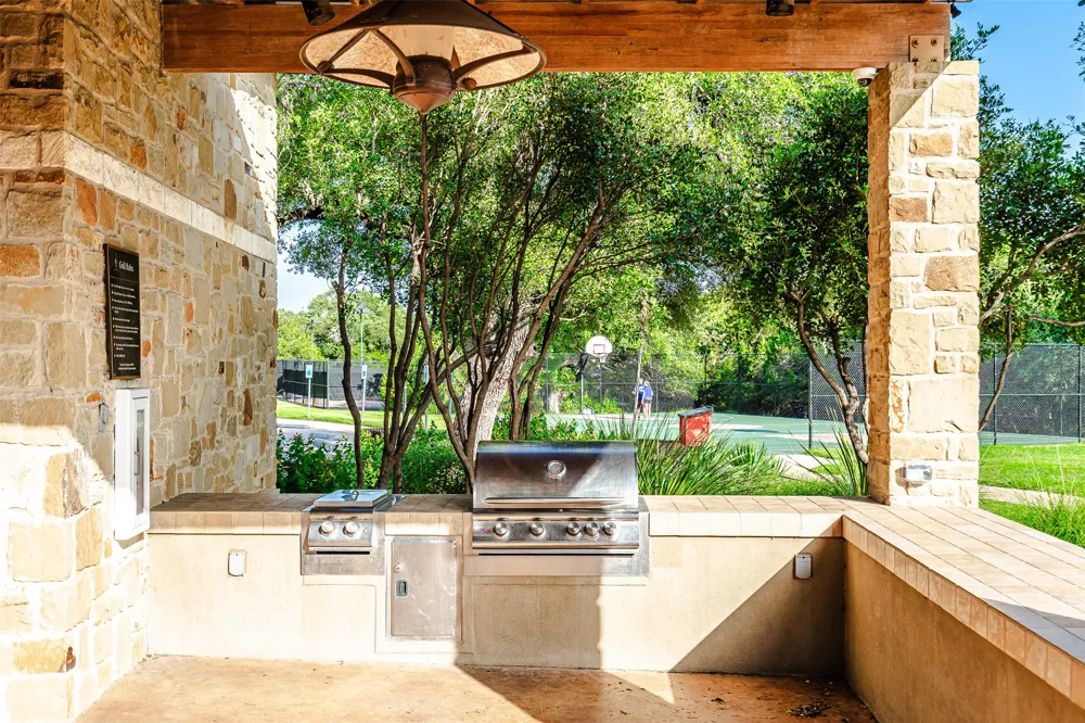 113 Courtland Circle Austin, TX 78737