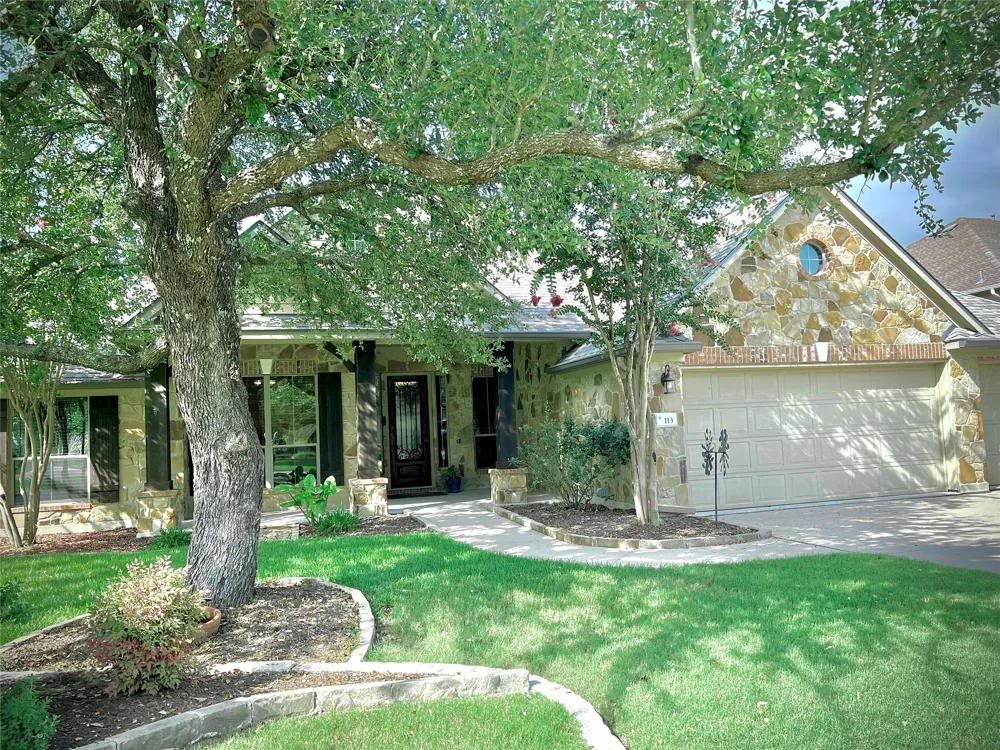 113 Courtland Circle Austin, TX 78737