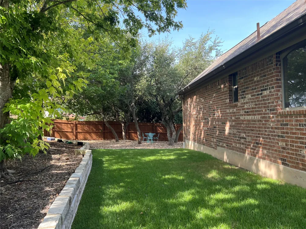 113 Courtland Circle Austin, TX 78737