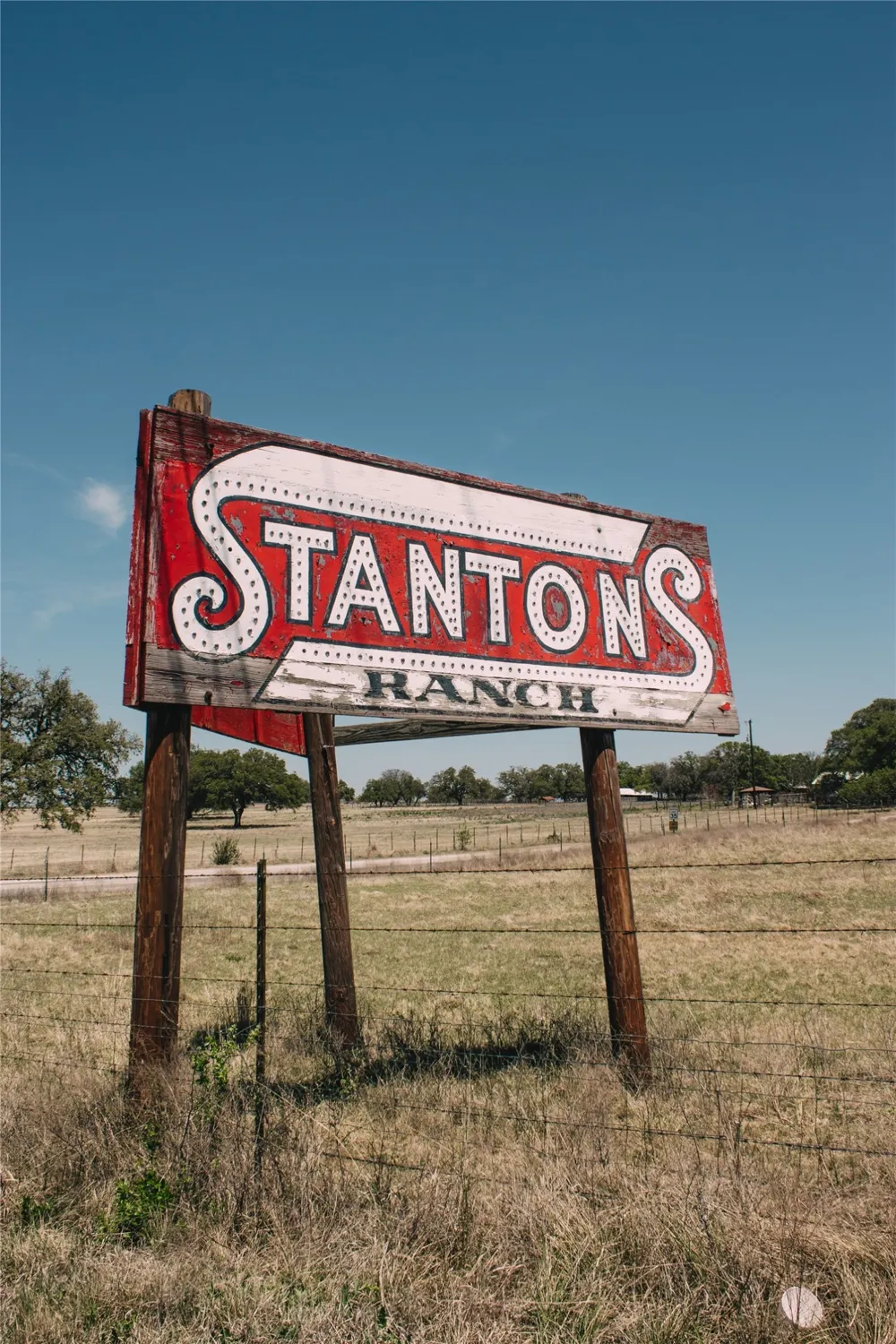11 Ridgeway Trail Johnson City, TX 78636