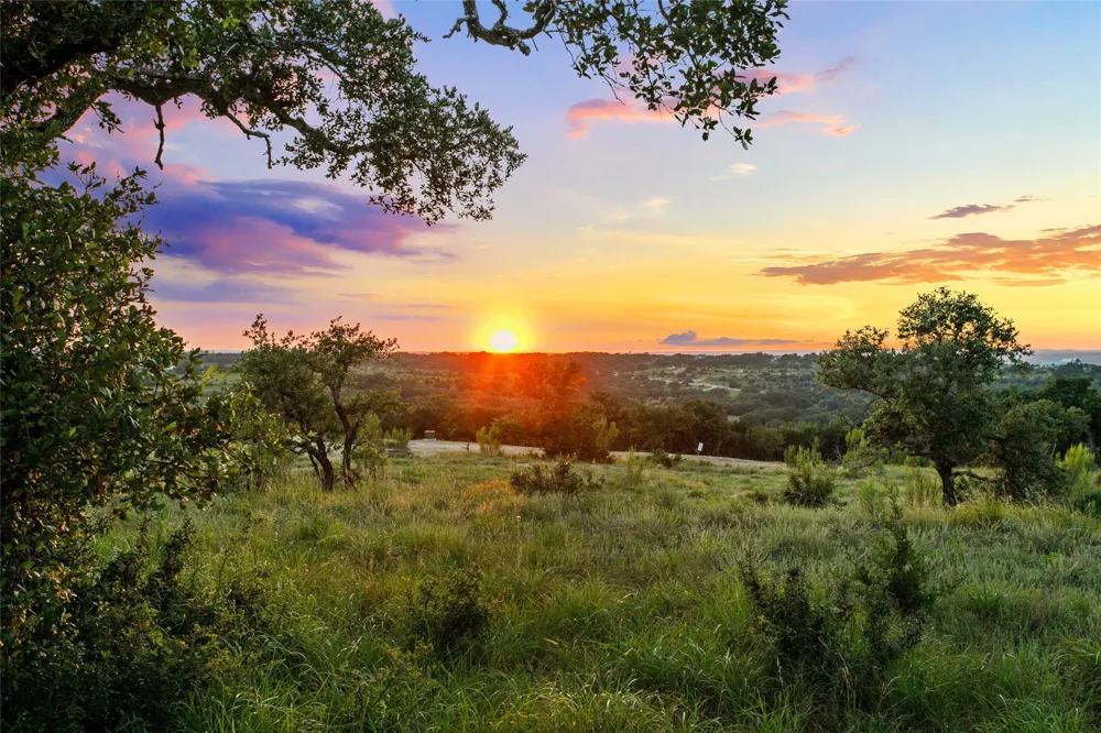 6 Sunset View Court Johnson City, TX 78636