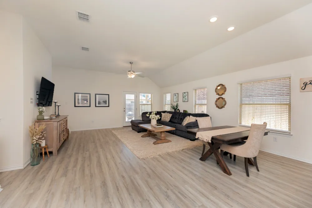 360 Jefferson Drive Kyle, TX 78640