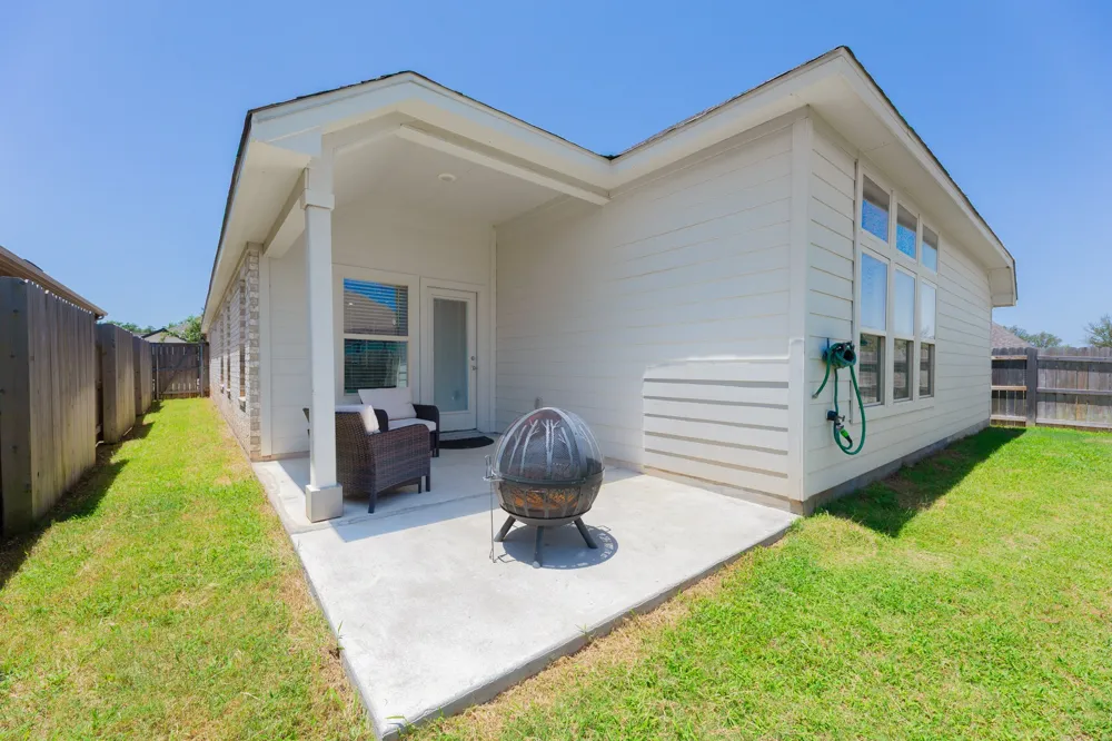 360 Jefferson Drive Kyle, TX 78640