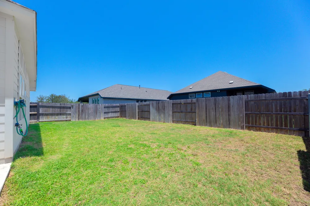 360 Jefferson Drive Kyle, TX 78640