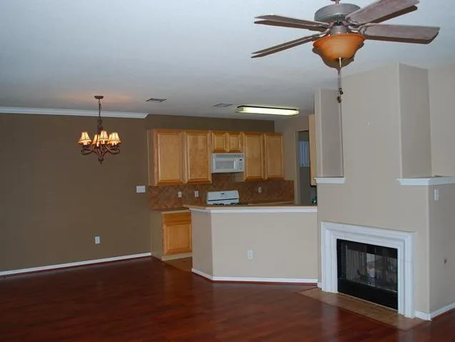 4620 W William Cannon Drive #19 Austin, TX 78749