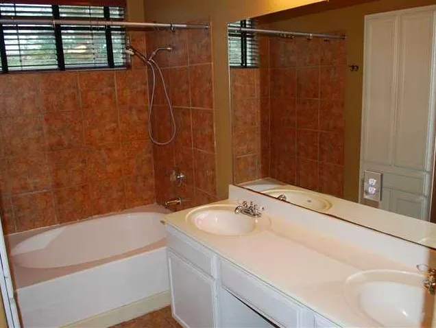 4620 W William Cannon Drive #19 Austin, TX 78749