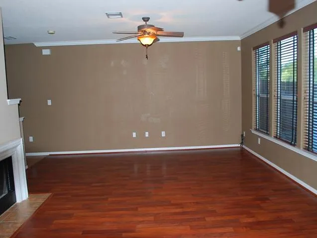 4620 W William Cannon Drive #19 Austin, TX 78749