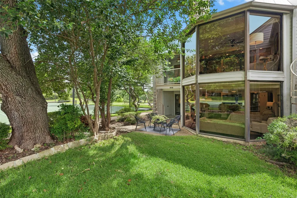 122 World Of Tennis Square Lakeway, TX 78738