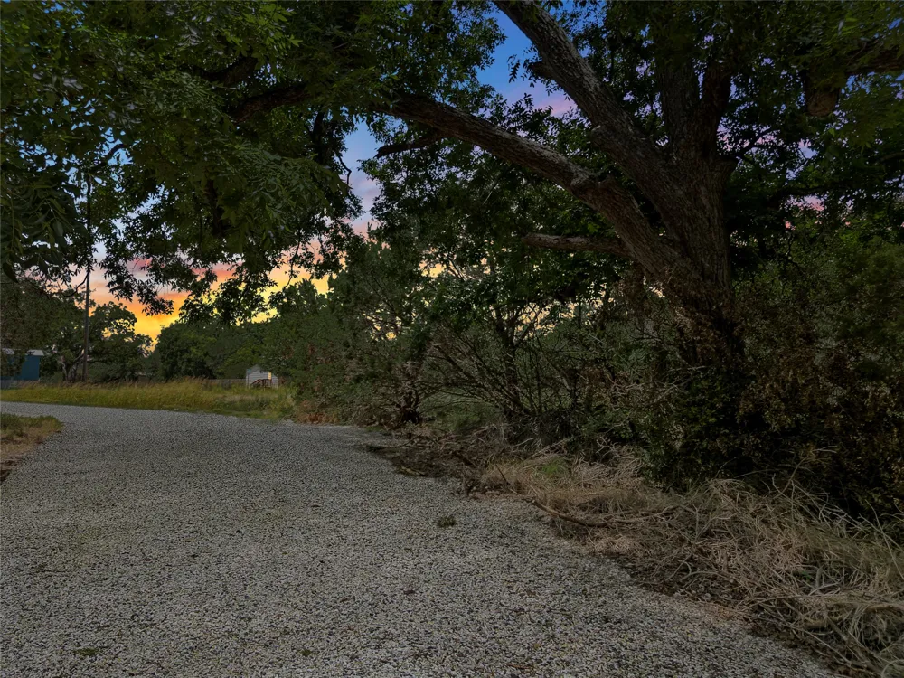 10215 Bowie Knife Horseshoe Bay, TX 78657