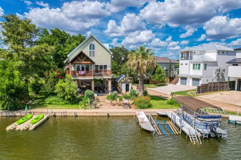 1605 Glencove Drive