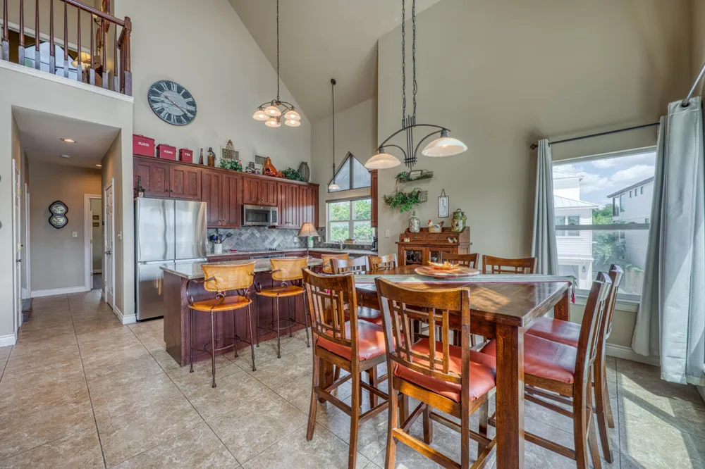 1605 Glencove Drive Kingsland, TX 78639