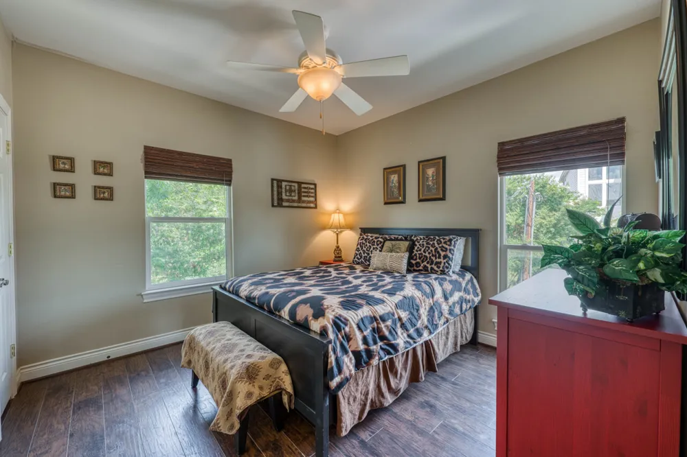 1605 Glencove Drive Kingsland, TX 78639