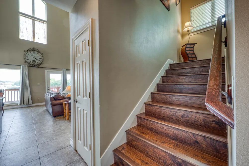 1605 Glencove Drive Kingsland, TX 78639