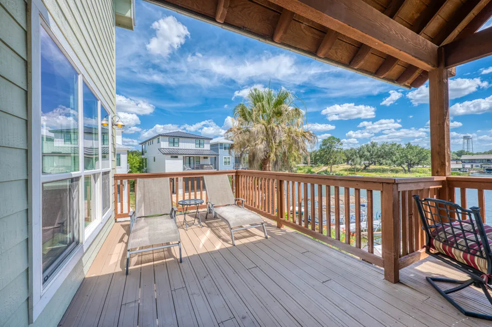 1605 Glencove Drive Kingsland, TX 78639