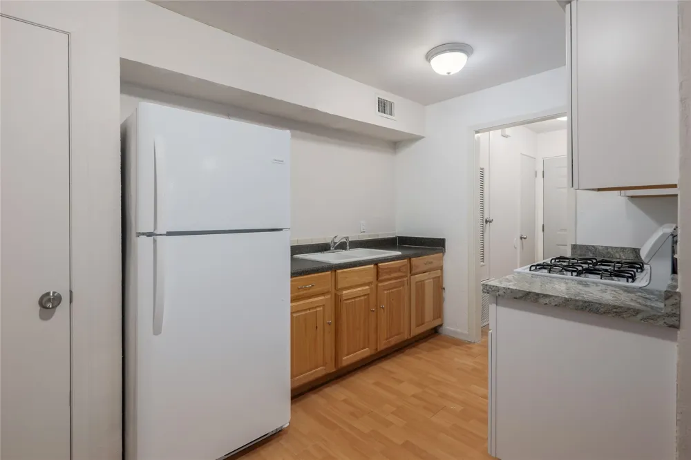 2201 Mission Hill Circle #4 Austin, TX 78741