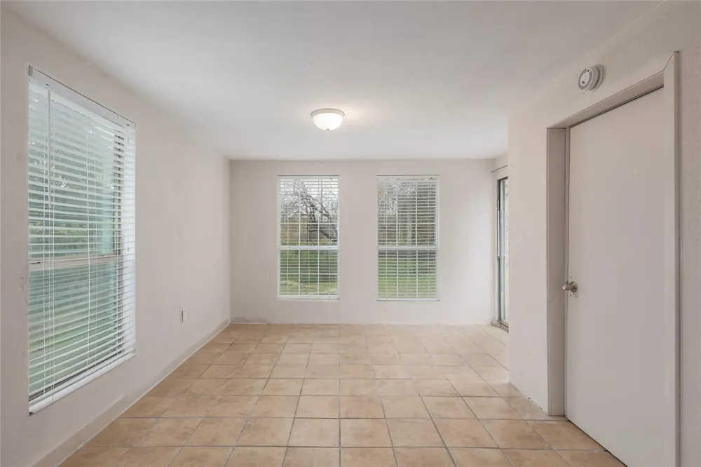 2201 Mission Hill Circle #4 Austin, TX 78741