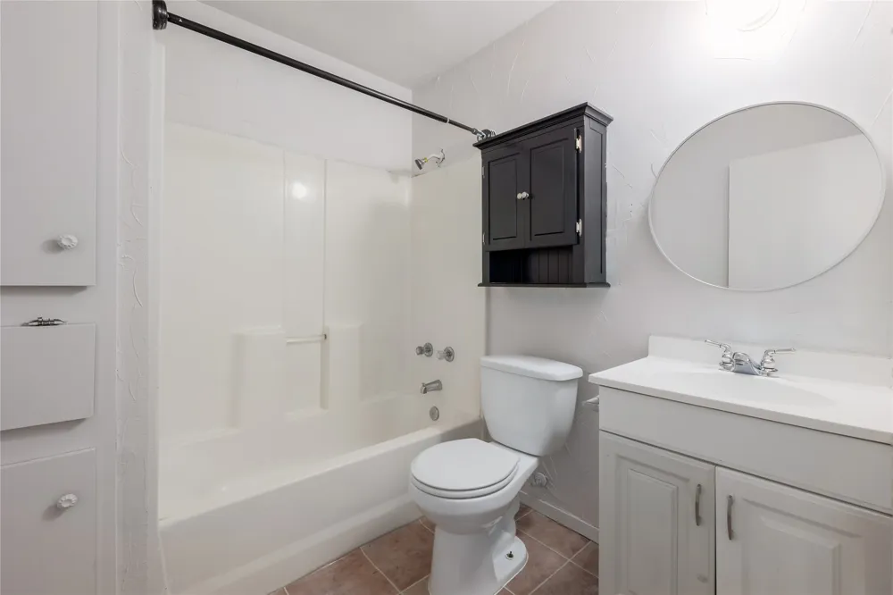 2201 Mission Hill Circle #4 Austin, TX 78741