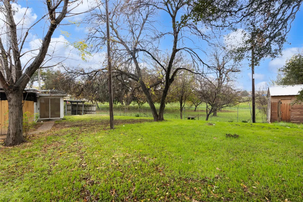 2201 Mission Hill Circle #4 Austin, TX 78741