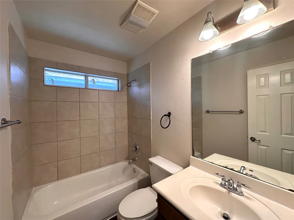 506 Delmar Avenue #B Austin, TX 78752