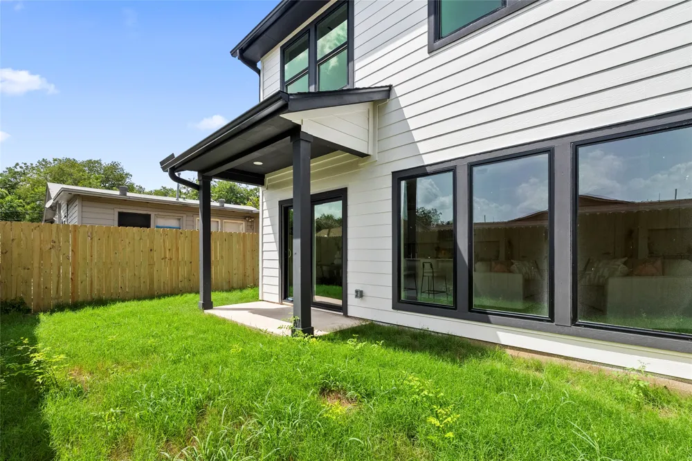 303 Hackberry Lane Austin, TX 78753
