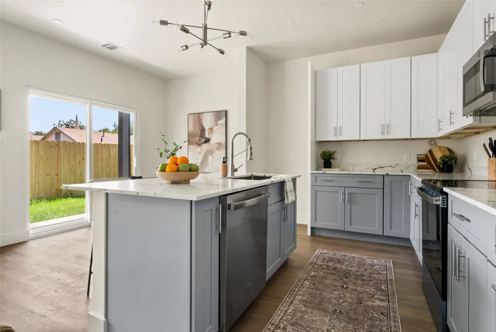 303 Hackberry Lane Austin, TX 78753