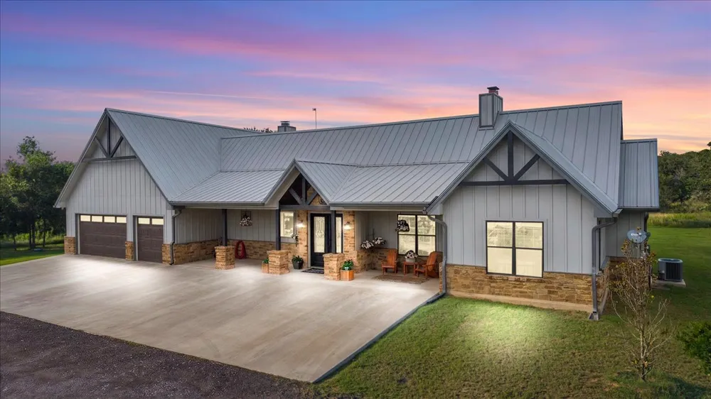 175 Wilson Road Elgin, TX 78621