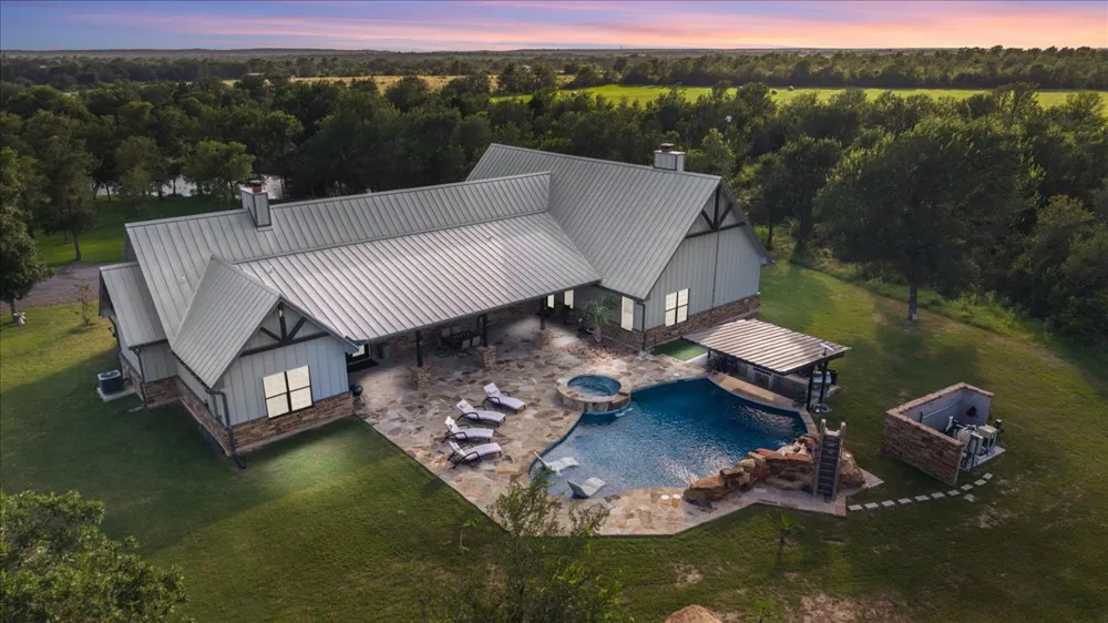 175 Wilson Road Elgin, TX 78621