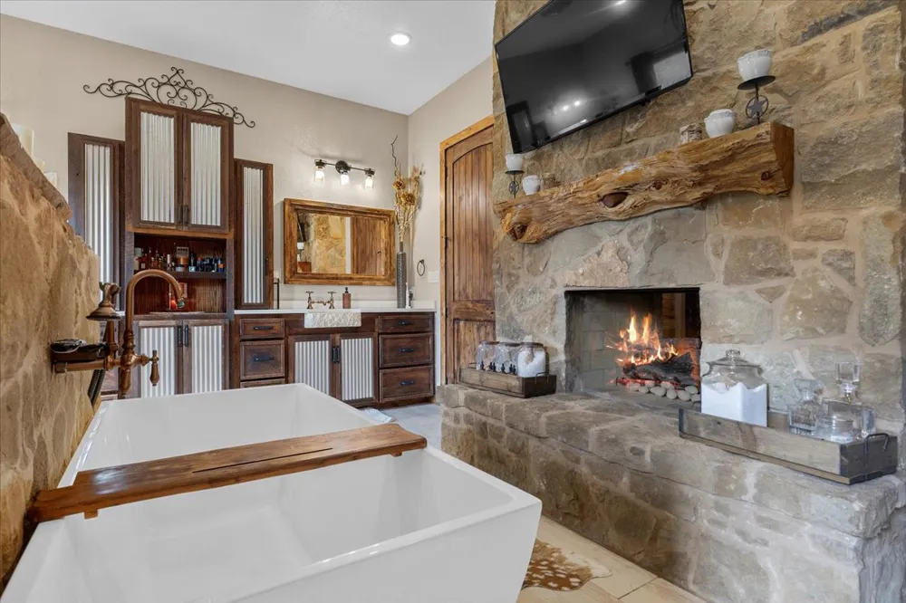 175 Wilson Road Elgin, TX 78621